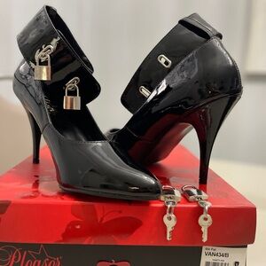 Ankle Cuff Pump with Padlock Heels
